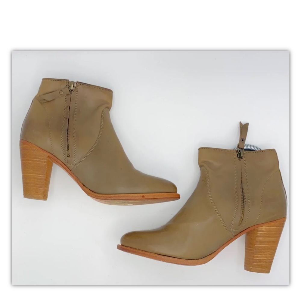 N.D.C. Handmade Leather Ankle Boots - Picture 6 of 6